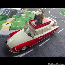 Caravane du Tour de France - N°4 - Citroën ID 19 break "RTL"