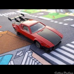 De Tomaso Pantera GT4