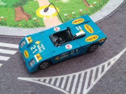 Chevron B 23