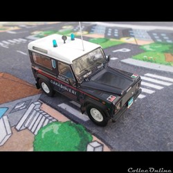 Land Rover Defender 90 "Carabinieri"