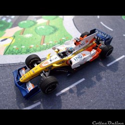 Renault ING F1 Team R28