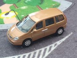 Citroën C8