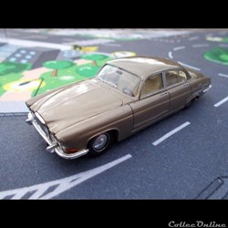 Jaguar MK 10