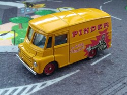 Morris LD150 "Pinder"