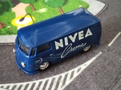 Volkswagen T1 transporter "Nivea Crème"