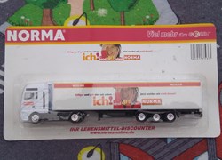 Man "Norma"