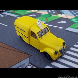Un siècle d'automobile -Hors série N°1 - Citroën 2 CV AZU"Michelin"