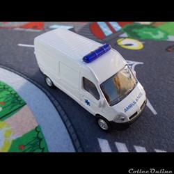Renault Master II "Ambulance"