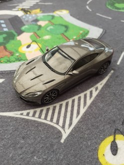 Aston Martin DB11