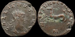 Neptune, hippocampe à gauche