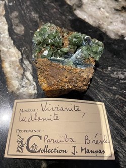 Vivianite et ludlamite