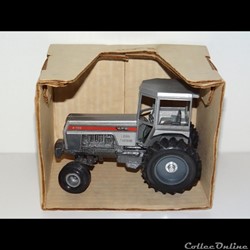 Ertl WFB135ED - White 135 Field Boss - OUI