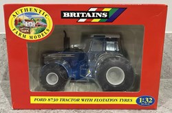 Britains 09442B - Tracteur Ford 8730