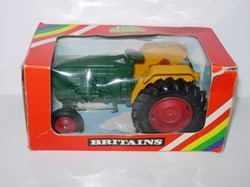 Britains 09420 - Tracteur agricole - Ok