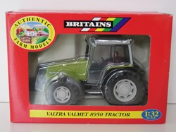 Britains 00236 - Tracteur Valtra Valmet 8950