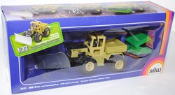 Siku 3151 - Set tracteur MB Trac 800 avec lame et caisse - X sans boîte