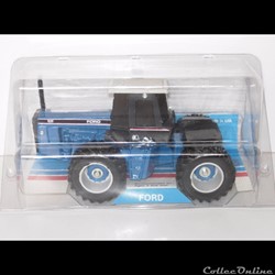 Ertl 333 - Ford Versatile 846 - OUI