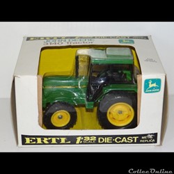 Ertl 1635 - John Deere JD 3140 - OUI