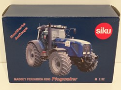 06/2025 - Siku WT008 - Tracteur Massey Ferguson MF 8260 Plogmaker - X