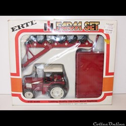 Ertl 5066 - Set IH 784 avec charrue et remorque - OUI