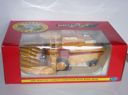 Britains 09571B - Moissonneuse-batteuse New Holland TR 85 - Ok