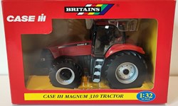 Britains 42113 - 1/32 - Case IH Magnum 310 - Ok