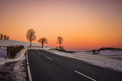 road-8844555_1280