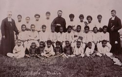 Album photo 58-Pouébo école