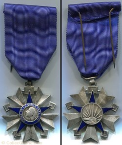 Médaille de l'Ordre de la Santé Publique - Chevalier