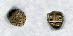 CADURQUES - Drachme à la Tête triangulaire