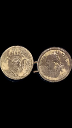 Bouton de manchette plat Louis XVIII