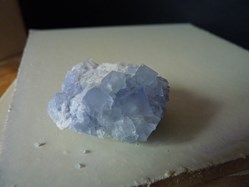 Fluorine bleue sur Quartz, France, Versilhac