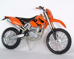 2005- EXC 525