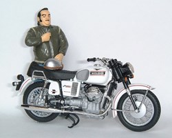 1971 - Joe + Moto Guzzi 750 V7 Spécial