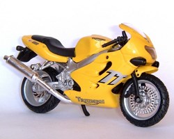 2001 - TT 600