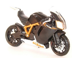 2010 - RC8 R 1190