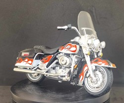 2001 - FLHRCI 1450 Road King Classic : American Legend Series