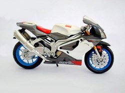 2004 - RSV 1000 R