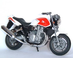 2003 - CB 1300 F