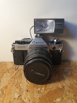 Canon AE1 Program avec flash canon J-3