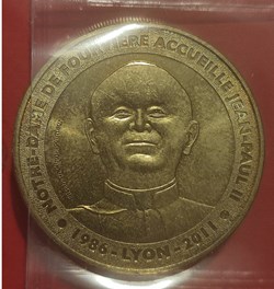 Notre dame de Fourvière accueille jean Paul II