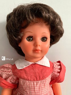 Marie-Françoise coupe boule brune • Petitcollin circa 1970