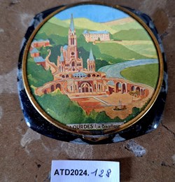 ATD2024.128 Poudrier Lourdes La basilique
