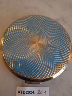 ATD2024.201 Poudrier Stratton aux cercles concentriques bleu et doré