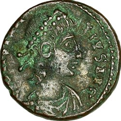 Centenionalis de Constance II, Gloria Exercitus, 1 enseigne, 340, Alexandrie
