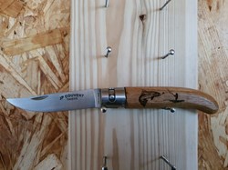 * Couteau "Le régional" avec lame inoxydable, virole bloquante et manche en bois d'olivier.
