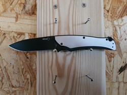 * Boker Plus Griploc Noir G&G Hawk Flipper 01BO043