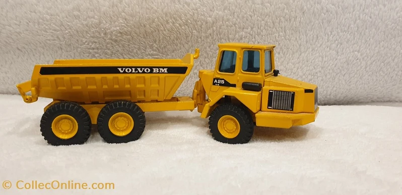 ミニカー volvo BM A35 MODEL CAR, Volvo BM A35, Joal, 1:50 scale. Toys - Toys