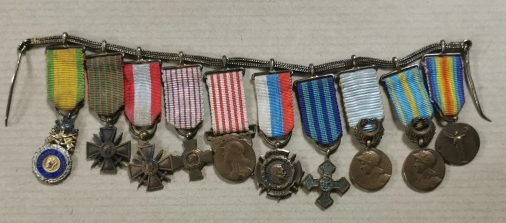 france portee de medailles miniatures 26