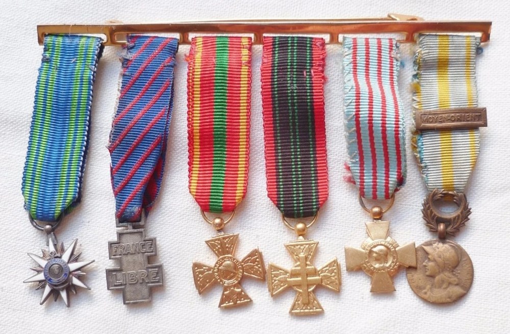 france portee de medailles miniatures 48